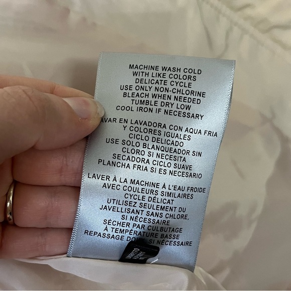 Levi's Diamond Quilted Bomber Jacket in Cream Womens Size L NWT - Picture 14 of 16